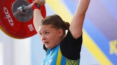 Определились новые чемпионки Казахстана по тяжелой атлетике