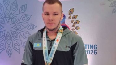 Казахстан завоевал первую медаль чемпионата Азии по тяжёлой атлетике