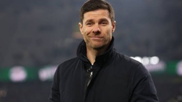 Известен новый тренер Дастана Сатпаева в «Челси»