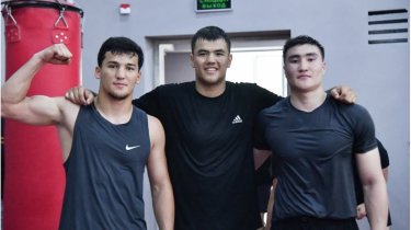 Сборная Казахстана по боксу завершила сборы в Узбекистане