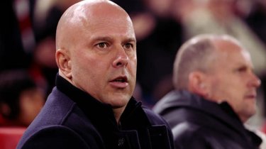 «Ливерпуль» уволил Арне Слота после провала в АПЛ