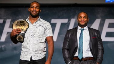 Джон Джонс и Даниэль Кормье проведут схватку в грэпплинге