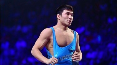 Казахстанец вышел в финал турнира по вольной борьбе в Монголии