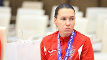 Лучшей футболистке Казахстана не разрешают играть за сборную