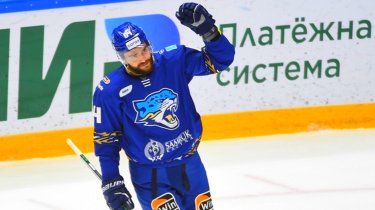 «Барыс» продлил контракт с казахстанским нападающий