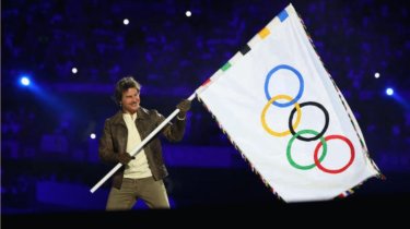 МОК обещает помочь российским спортсменам