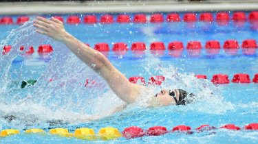 Казахстанские пловцы завоевали 16 медалей на чемпионате Азии