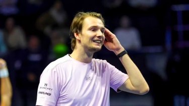 Александр Бублик уверенно вышел в финал турнира в Австрии