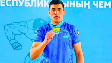 Казахстанского чемпиона мира по ММА дисквалифицировали на четыре года