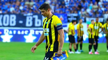 «Кайрат» проиграл «Левски» после гола в компенсированное время