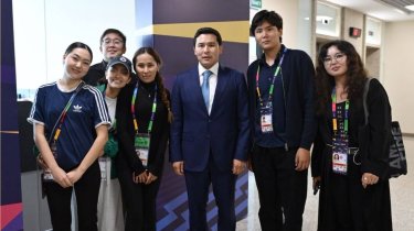 Министр спорта РК поддержал отечественных атлетов на «Играх Будущего»