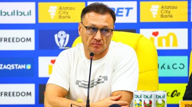 «Отступать некуда»: Уразбахтин сделал заявление перед матчем с «Левски»