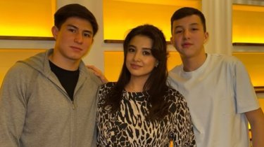 Семья поздравила Дастана Сатпаева с 18-летием