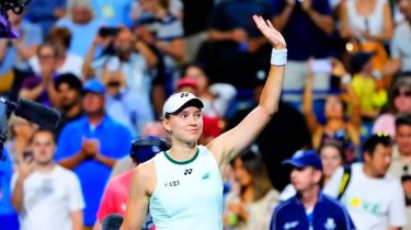 Елена Рыбакина возглавила чемпионскую гонку WTA