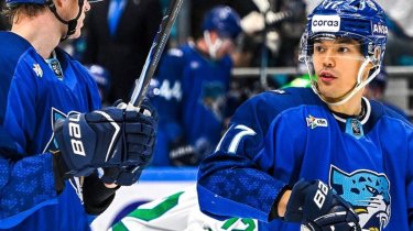 «Барыс» разгромно проиграл «Амуру»
