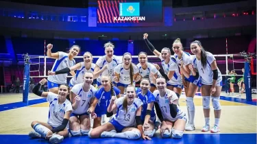 Казахстан одержал первую победу на чемпионате Азии по волейболу