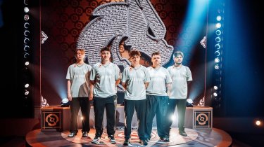 Команда с двумя казахстанцами уступила Team Spirit в битве за финал The International