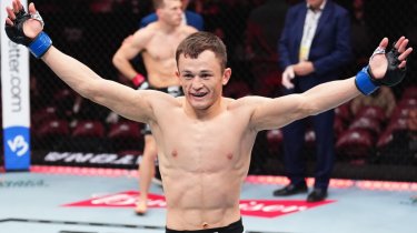 Бекзат Алмахан подписал контракт с грузинской лигой MMA