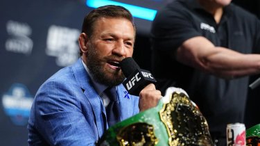 Чемпион UFC ответил на предложение о бое с Макгрегором