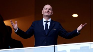 ФИФА объявила о рекордных расходах клубов на трансферы этим летом