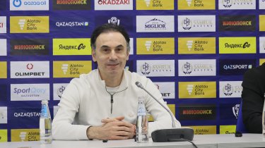 «Может, клоун приехал»: Бабаян резко ответил Уразбахтину после победы над «Кайратом»