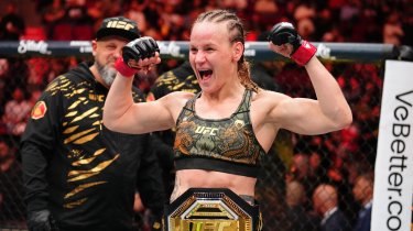 Валентина Шевченко прокомментировала решение оставить чемпионский пояс UFC