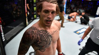 Друг Шавката Рахмонова финишировал соперника в пятом раунде турнира UFC