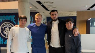 Олимпийский чемпион из Узбекистана побывал в гостях у Холанда