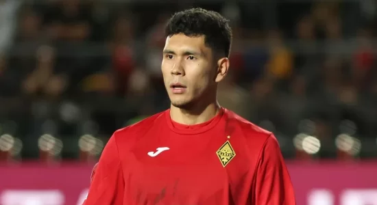 Анарбеков в «Челси»? Боранбаев раскрыл детали интереса к вратарю